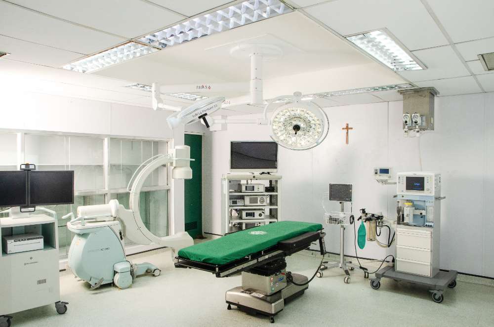 OPERATING ROOM